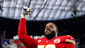 同样表现出 同样表现出